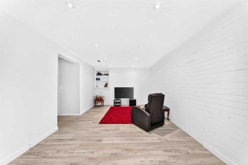270 Glenpatrick Drive, Cochrane, AB - Indoor Photo Showing Other Room