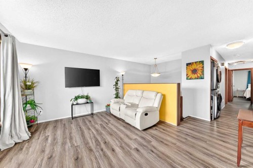 270 Glenpatrick Drive, Cochrane, AB - Indoor