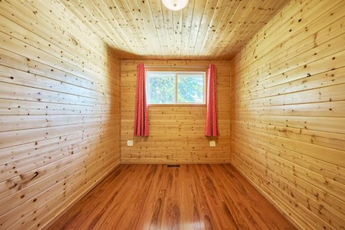 3644 Dover Ridge Drive Se, Calgary, AB - Indoor Photo Showing Other Room