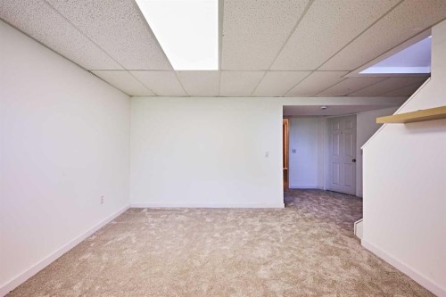 3644 Dover Ridge Drive Se, Calgary, AB - Indoor Photo Showing Other Room