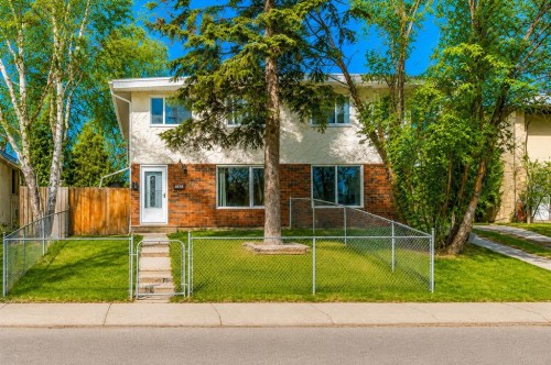 3131 Dover Crescent Se, Calgary, AB - Outdoor