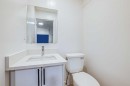 3131 Dover Crescent Se, Calgary, AB  - Indoor Photo Showing Bathroom 