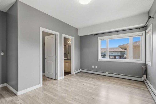 402-11 Millrise Drive Sw, Calgary, AB - Indoor Photo Showing Other Room