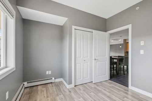 402-11 Millrise Drive Sw, Calgary, AB - Indoor Photo Showing Other Room