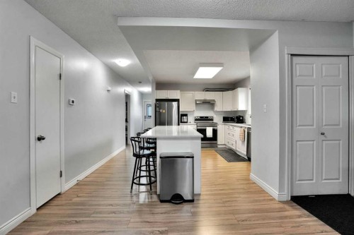 2003 62 Avenue Se, Calgary, AB - Indoor Photo Showing Kitchen