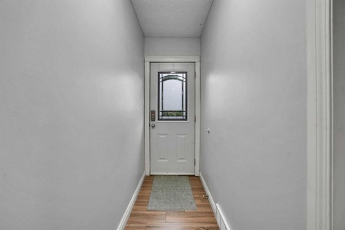 2003 62 Avenue Se, Calgary, AB - Indoor Photo Showing Other Room