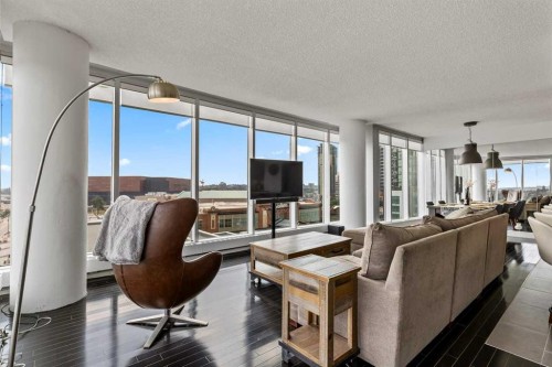 803-433 11 Avenue Se, Calgary, AB - Indoor Photo Showing Living Room