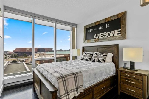 803-433 11 Avenue Se, Calgary, AB - Indoor Photo Showing Bedroom