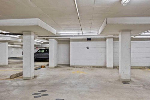 803-433 11 Avenue Se, Calgary, AB - Indoor Photo Showing Garage