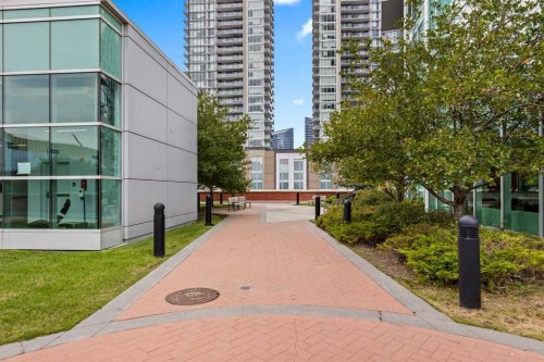 803-433 11 Avenue Se, Calgary, AB - Outdoor