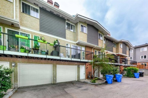 8-643 4 Avenue Ne, Calgary, AB - Outdoor With Exterior