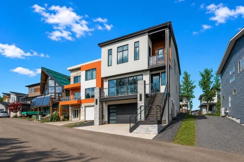 49 Rockhaven Green Nw, Calgary, AB - Outdoor With Balcony With Facade