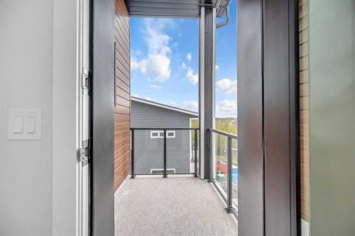 49 Rockhaven Green Nw, Calgary, AB -  With Balcony With Exterior