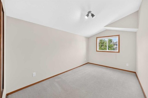 168 Somerglen Common Sw, Calgary, AB - Indoor Photo Showing Other Room