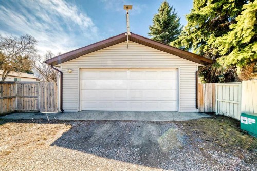 6840 4 Avenue Ne, Calgary, AB - Outdoor With Exterior