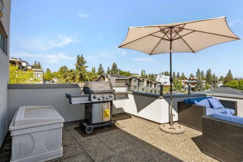 1937 28 Avenue Sw, Calgary, AB - Outdoor With Exterior