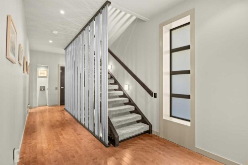 1937 28 Avenue Sw, Calgary, AB - Indoor Photo Showing Other Room