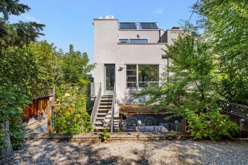 1937 28 Avenue Sw, Calgary, AB - Outdoor
