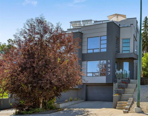 1937 28 Avenue Sw, Calgary, AB - Outdoor With Facade