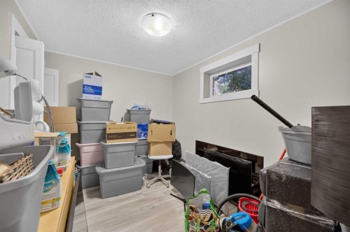 5509 57 Avenue, Olds, AB - Indoor