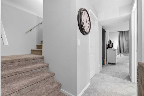 611 Walden Drive Se, Calgary, AB 