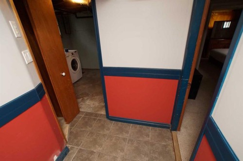 1536 23 Avenue Nw, Calgary, AB - Indoor Photo Showing Other Room
