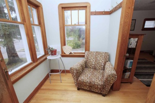 1536 23 Avenue Nw, Calgary, AB - Indoor Photo Showing Other Room