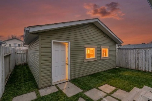 192 Martin Crossing Crescent Ne, Calgary, AB - Outdoor