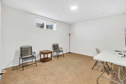 244 Lucas Way Nw, Calgary, AB - Indoor