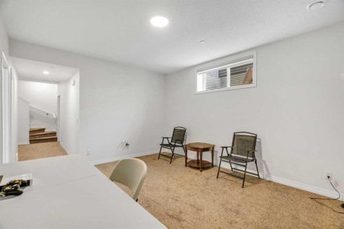 244 Lucas Way Nw, Calgary, AB - Indoor