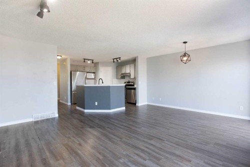 7269 Laguna Way Ne, Calgary, AB - Indoor
