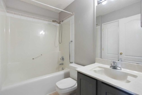 7269 Laguna Way Ne, Calgary, AB - Indoor Photo Showing Bathroom