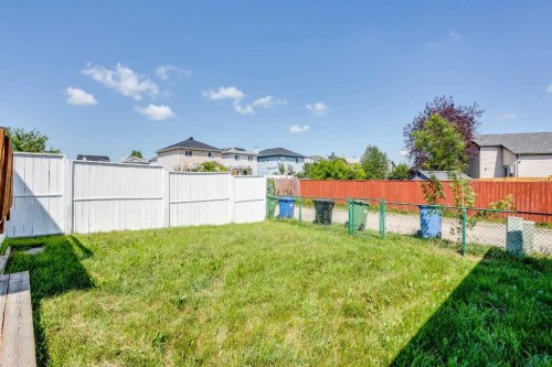 7269 Laguna Way Ne, Calgary, AB - Outdoor