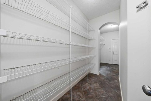 204 Eversyde Mews Sw, Calgary, AB - Indoor With Storage