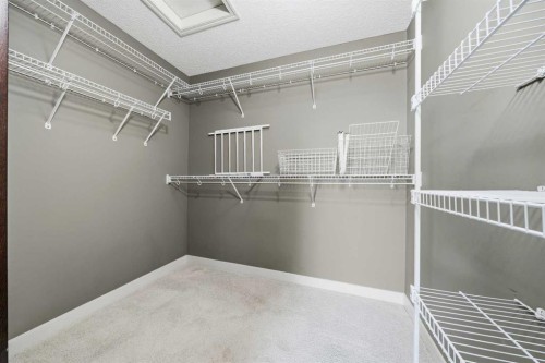 204 Eversyde Mews Sw, Calgary, AB - Indoor With Storage
