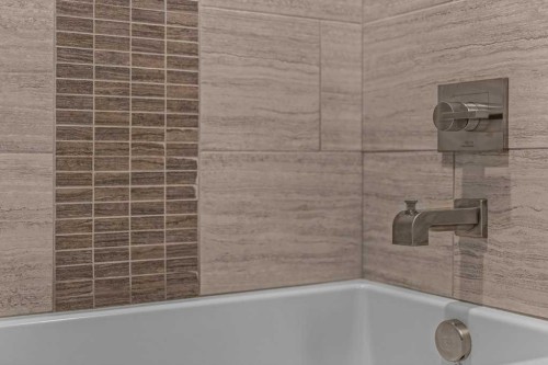418 Riva Heights, Canmore, AB - Indoor Photo Showing Bathroom