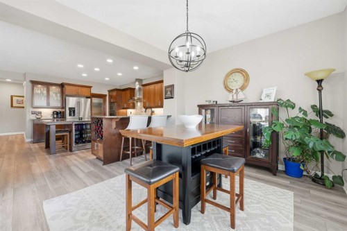 274 Autumn Circle Se, Calgary, AB - Indoor Photo Showing Dining Room
