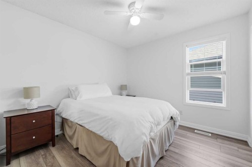 274 Autumn Circle Se, Calgary, AB - Indoor Photo Showing Bedroom