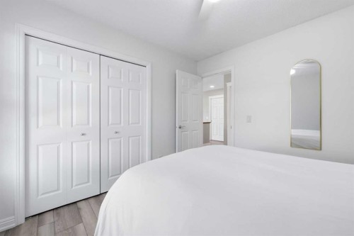 274 Autumn Circle Se, Calgary, AB - Indoor Photo Showing Bedroom