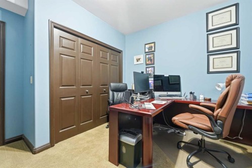 274 Autumn Circle Se, Calgary, AB - Indoor Photo Showing Office