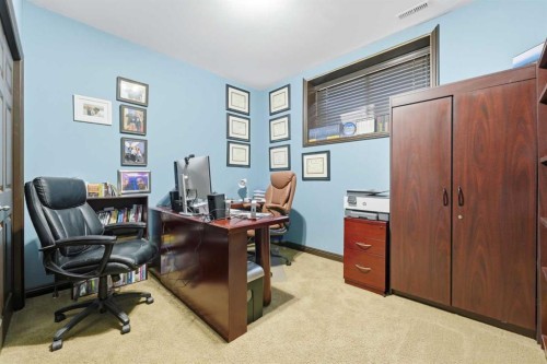 274 Autumn Circle Se, Calgary, AB - Indoor Photo Showing Office