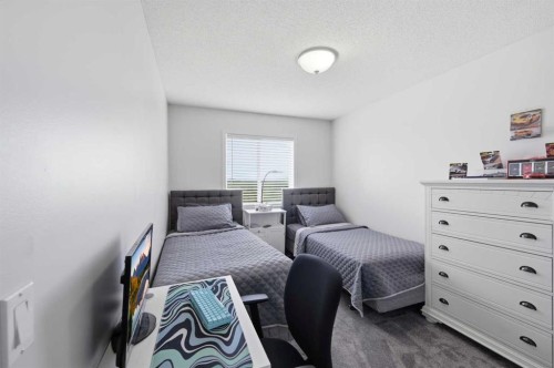 46 Citadel Meadow Crescent Nw, Calgary, AB - Indoor Photo Showing Bedroom