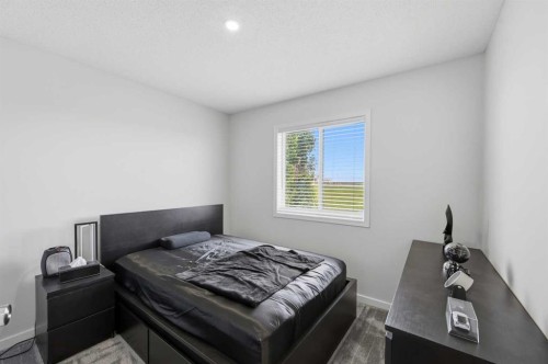 46 Citadel Meadow Crescent Nw, Calgary, AB - Indoor Photo Showing Bedroom