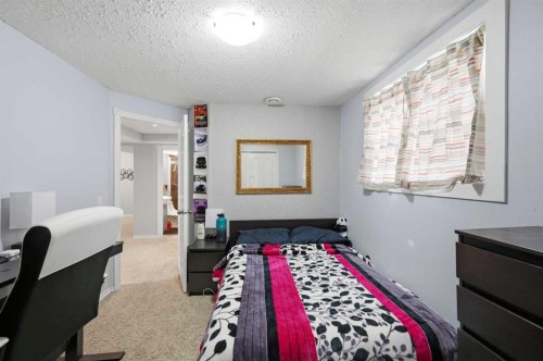 46 Citadel Meadow Crescent Nw, Calgary, AB - Indoor Photo Showing Bedroom