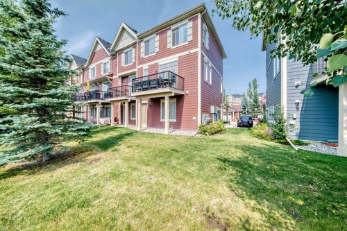 51 Evansview Gardens Nw, Calgary, AB - Outdoor