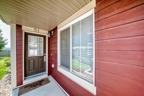 51 Evansview Gardens Nw, Calgary, AB - Outdoor With Exterior