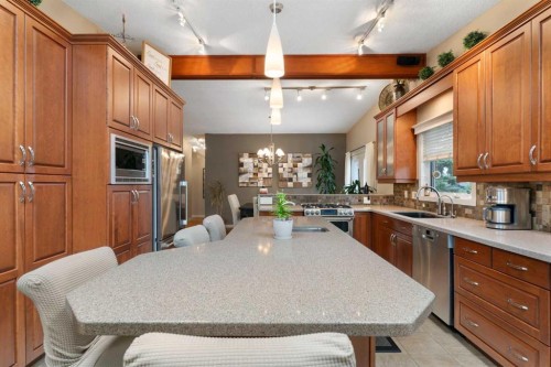 43 Cromwell Avenue Nw, Calgary, AB 