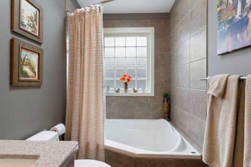 43 Cromwell Avenue Nw, Calgary, AB 