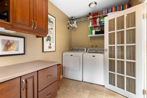 43 Cromwell Avenue Nw, Calgary, AB 