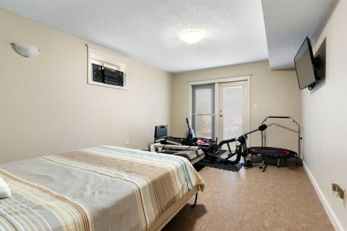43 Cromwell Avenue Nw, Calgary, AB 